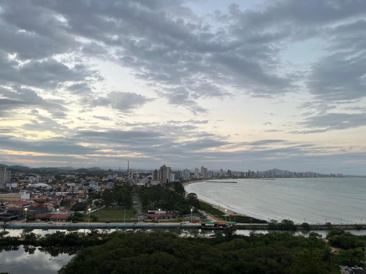Apartamento Novo Frente Mar Com Piscina Em Home Club Penha  Luaran gambar